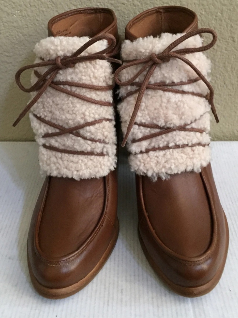 UGG ANALISE EXPOSED FUR CHESTNUT ANKLE HEELS BOOTS US 9.5